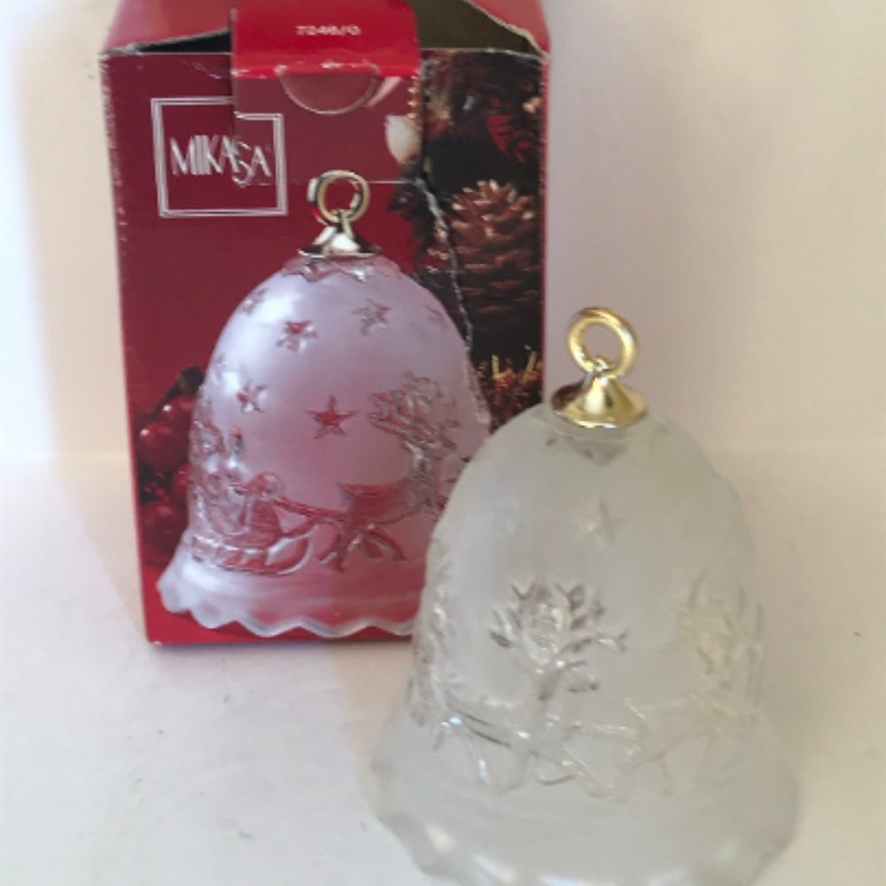 Mikasa German Crystal Christmas Bell Silent Night Frosted Glass Santa Reindeer